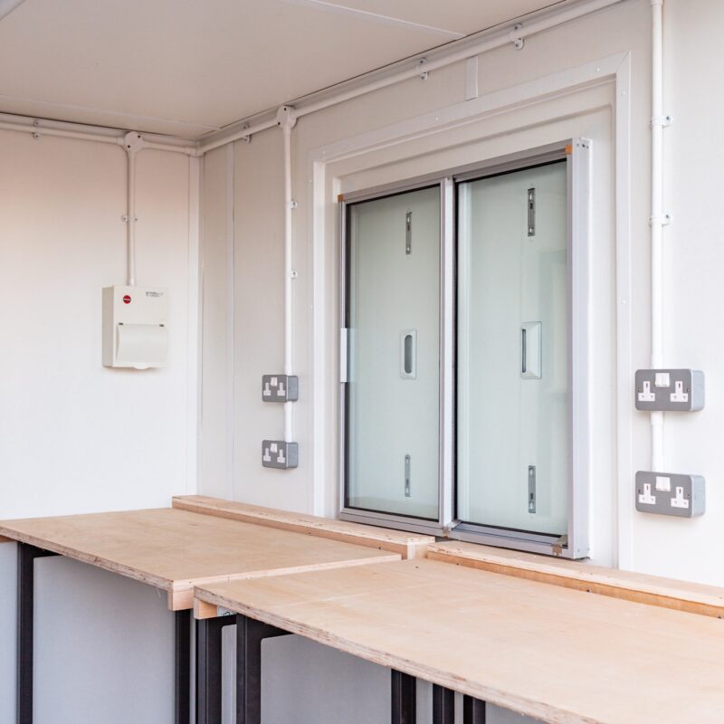 10ft Custom Workshop/Office Shipping Container - Image 2
